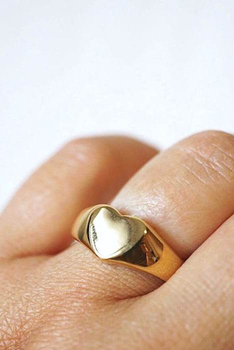 Carina Signet Ring